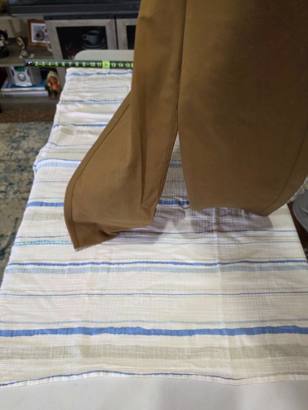 Vuori Meta Pants – Size 30 – Walnut Brown - Picture 4 of 10